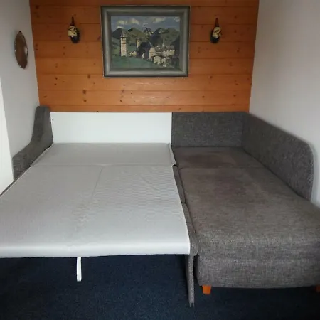 Marie Luise, Διαμέρισμα *